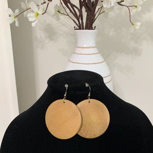 Women´s Floral Wood Earrings.